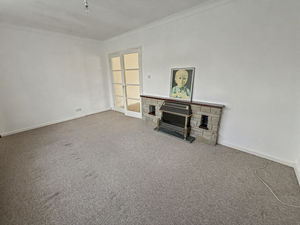 Photo 1- click for photo gallery